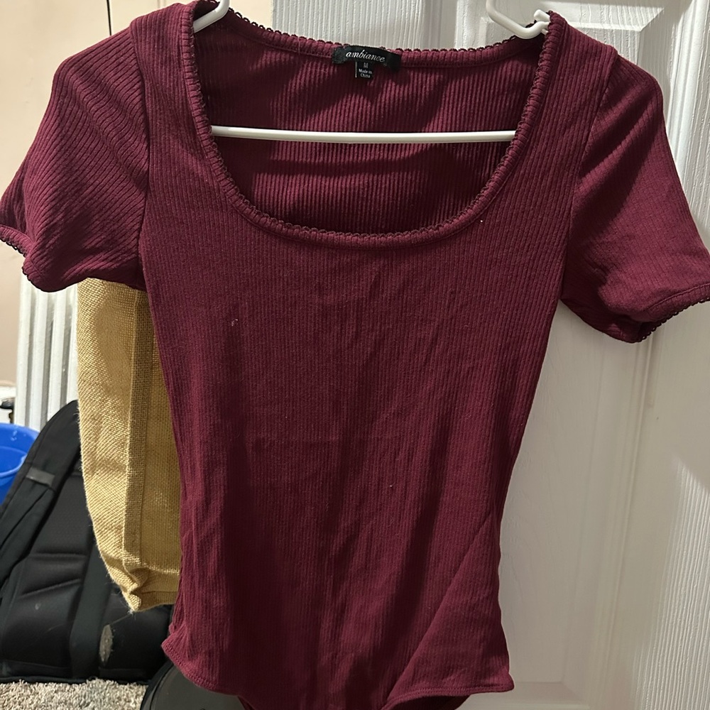 Women's Burgundy Top